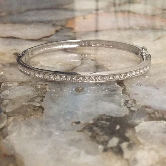 Swarovski tennis bangle - Picture 9 of 10